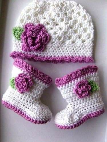 Handmade crochet baby purple flower cap and booties set