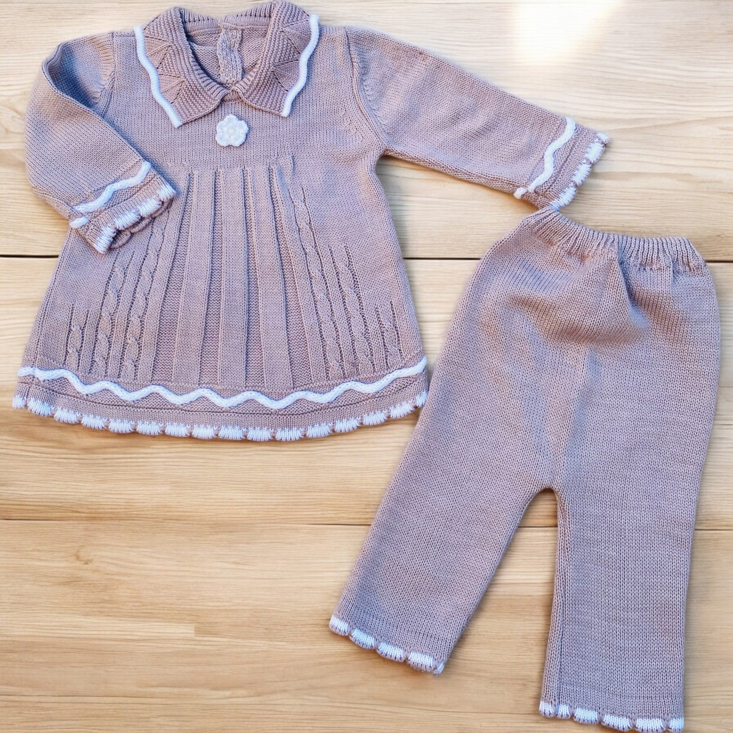 Newborn Winter Knitted Suit (0-6 months)