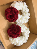Handmade White & Maroon Wrist Gajra