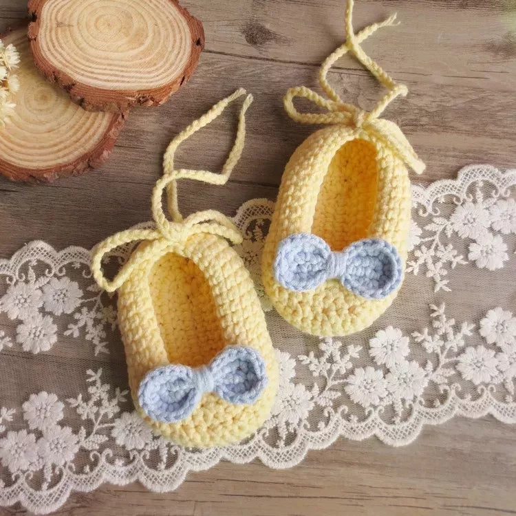 Handmade crochet baby bow sandals