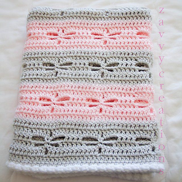 Crochet baby blanket in pink and grey dragonfly stitch