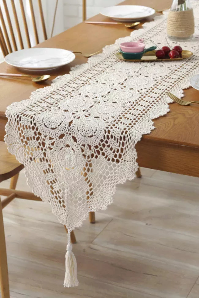 Chic Vintage Table Runner (Pre-Order Only)