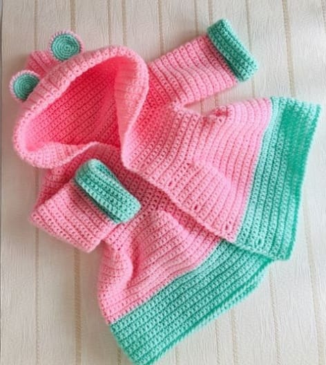 Crochet baby frog hoodie in pink and mint