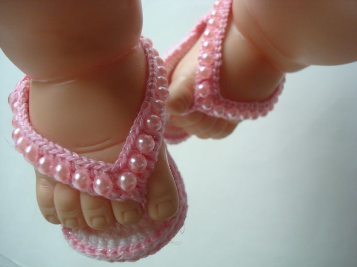 Handmade crochet baby pink pearl sandals
