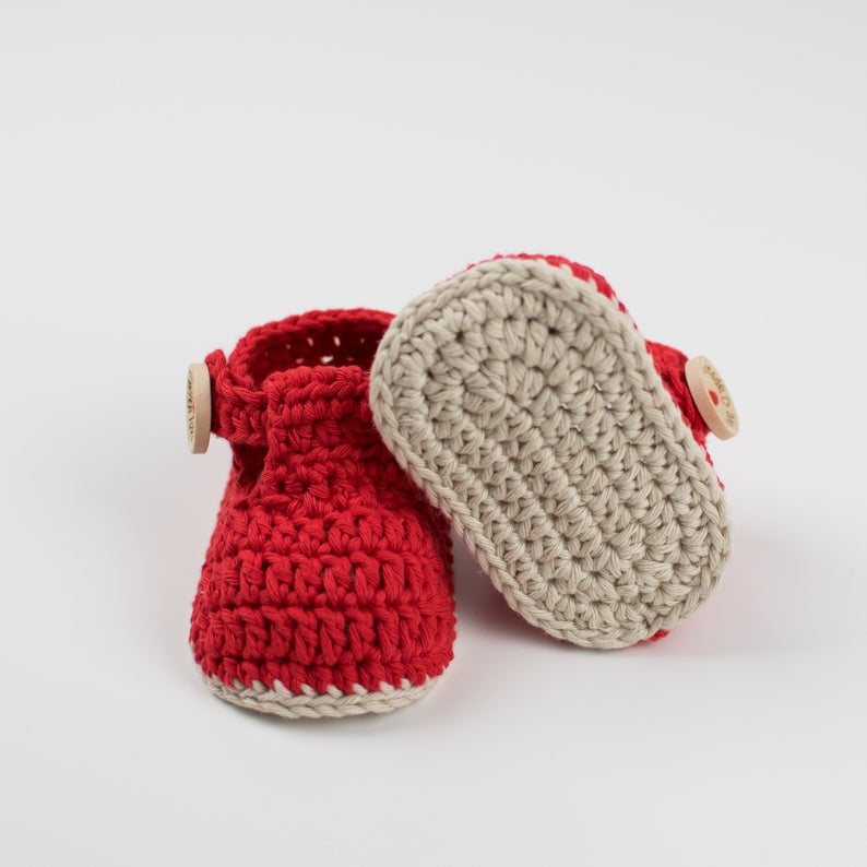 Handmade crochet baby red heart booties